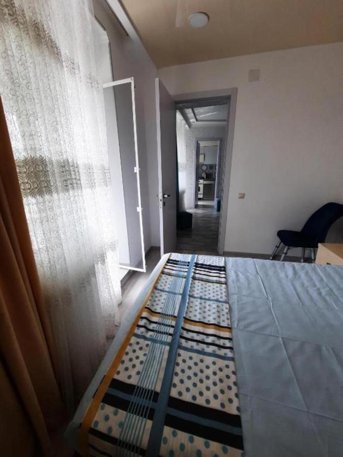 Apartment Desi With Sea View On The Beach In Batumi Eksteriør billede