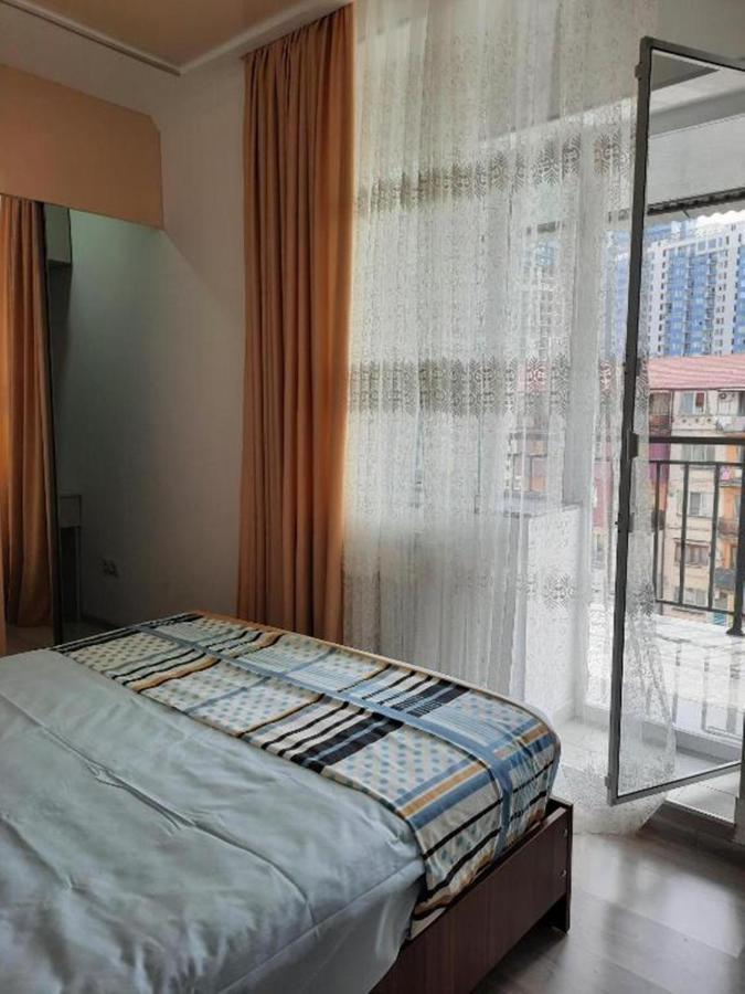 Apartment Desi With Sea View On The Beach In Batumi Eksteriør billede