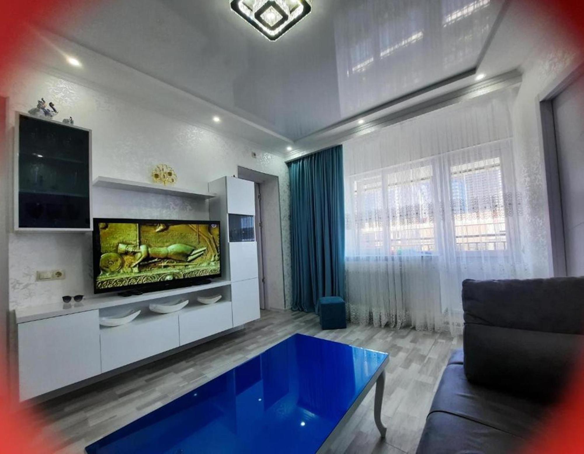 Apartment Desi With Sea View On The Beach In Batumi Eksteriør billede